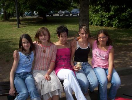 Amandine, Alexia, Alison, Lulu et Juju